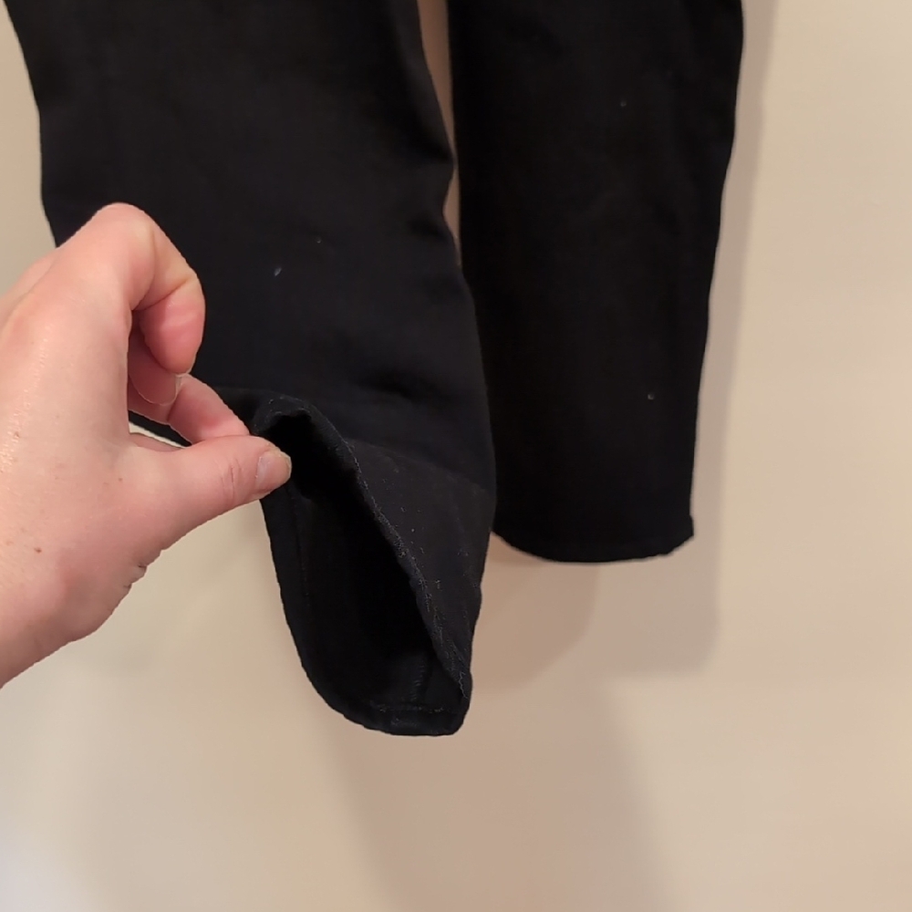 Ag Adriano Goldschmied Black Cropped Jeans - Picture 5 of 9